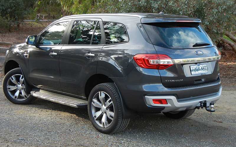 thuê xe ford everest 7 chỗ