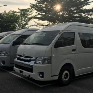 Toyota Hiace 16 chỗ