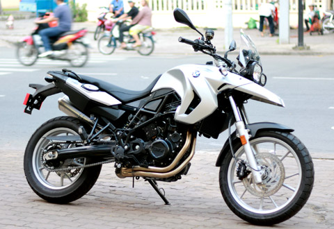 xe-moto-dia-hinh-bmw